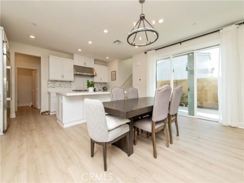 200 Zawn , Irvine, CA