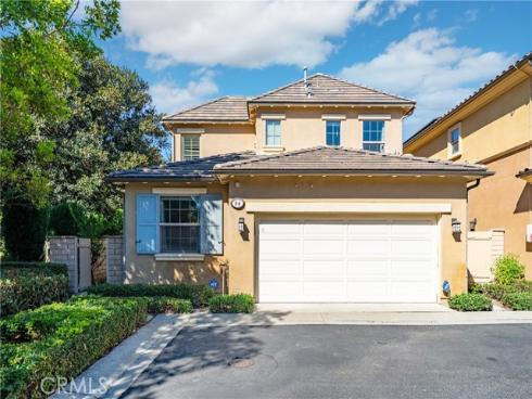 26 Twin Gables , Irvine, CA