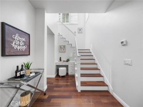 26 Twin Gables , Irvine, CA