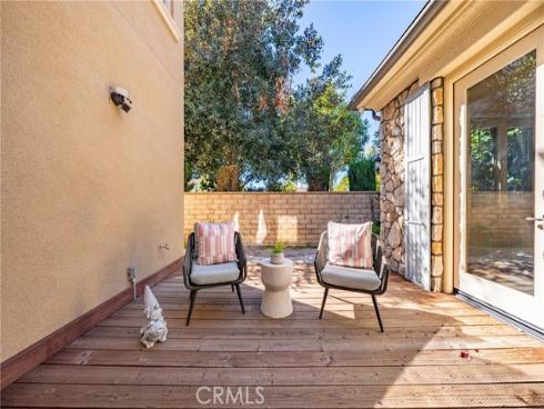 26 Twin Gables , Irvine, CA