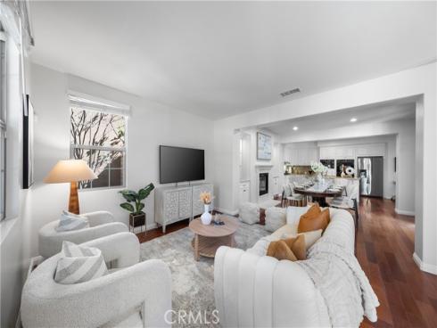 26 Twin Gables , Irvine, CA