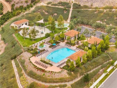 106 Albero , Irvine, CA