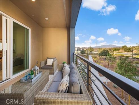 118 Abacus , Irvine, CA