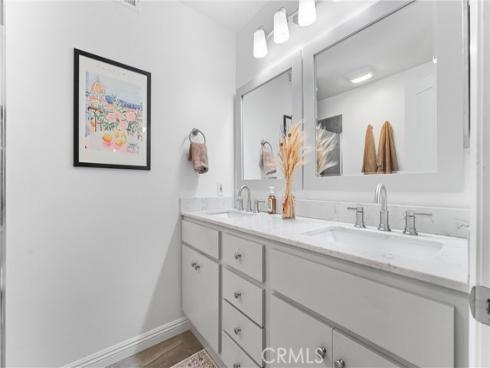 3 Smokestone , Irvine, CA