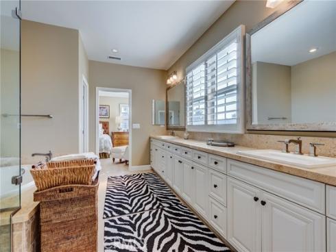 34 Great Lawn , Irvine, CA