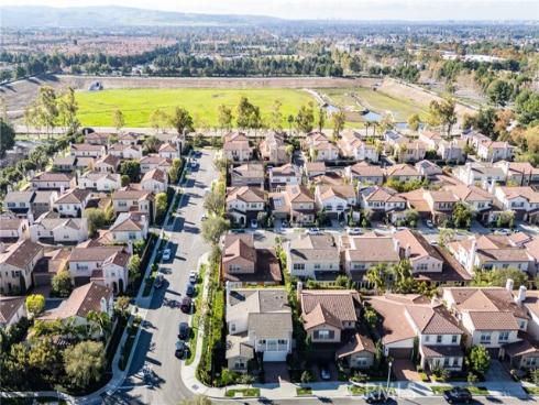 34 Great Lawn , Irvine, CA