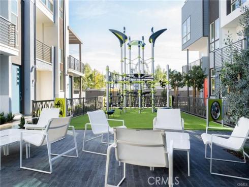 337  Placemark  , Irvine, CA