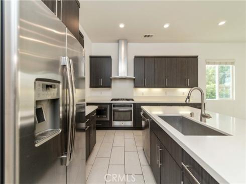 111 Newall , Irvine, CA