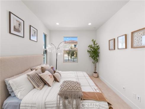 168 Somera , Irvine, CA