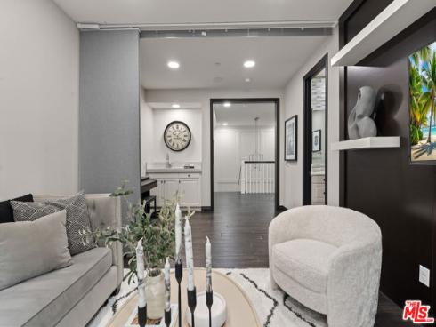 55 Suede , Irvine, CA