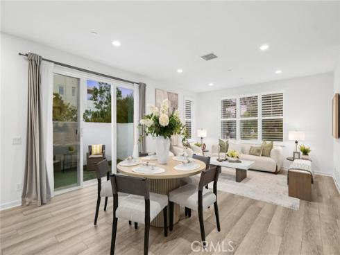 118 Modjeska , Irvine, CA