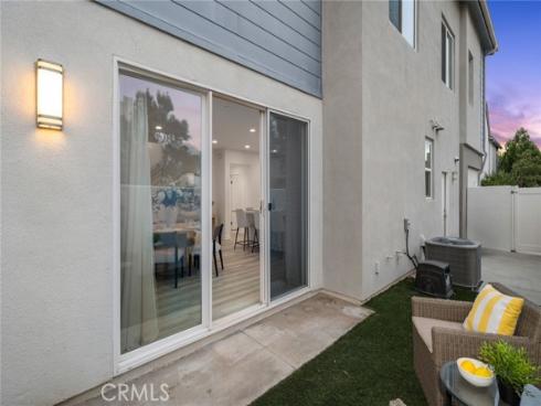 118 Modjeska , Irvine, CA