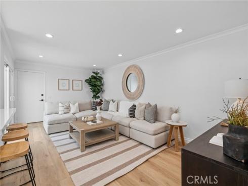 76 Racing Wind , Irvine, CA