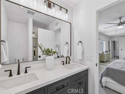 76 Racing Wind , Irvine, CA