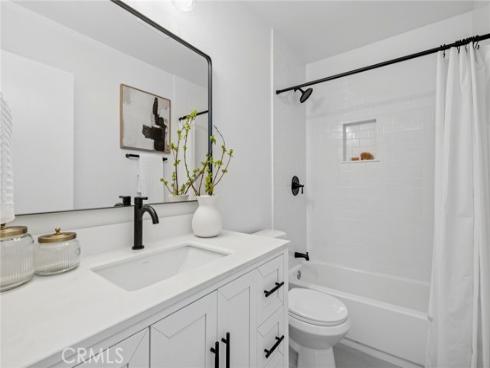 76 Racing Wind , Irvine, CA