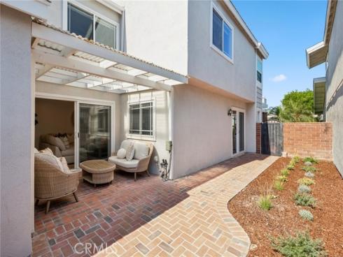 76 Racing Wind , Irvine, CA