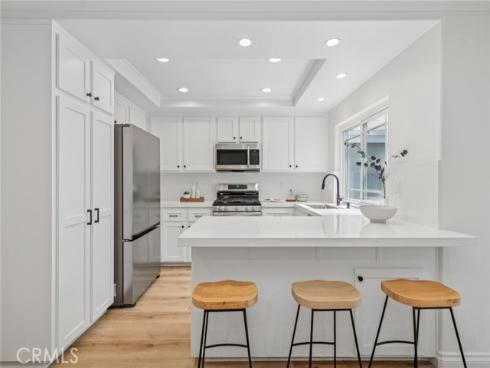 76 Racing Wind , Irvine, CA