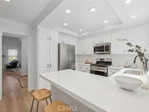 76 Racing Wind , Irvine, CA