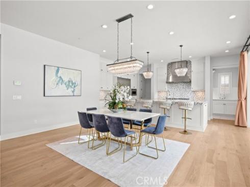 85 Spacial , Irvine, CA