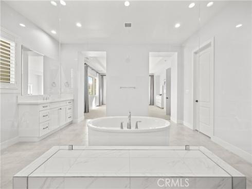 85 Spacial , Irvine, CA