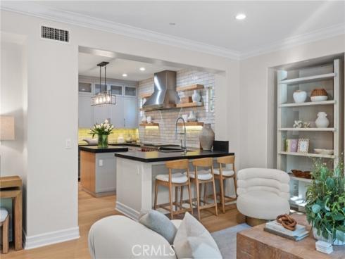 30  Shade Tree  , Irvine, CA