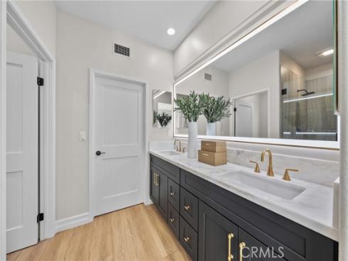 30  Shade Tree  , Irvine, CA