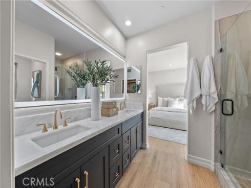 30  Shade Tree  , Irvine, CA