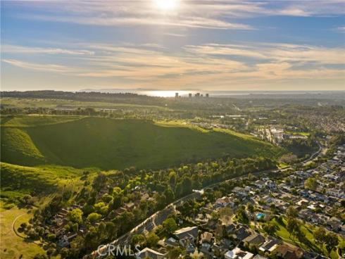 30  Shade Tree  , Irvine, CA