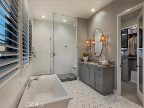 416 Milpas , Irvine, CA