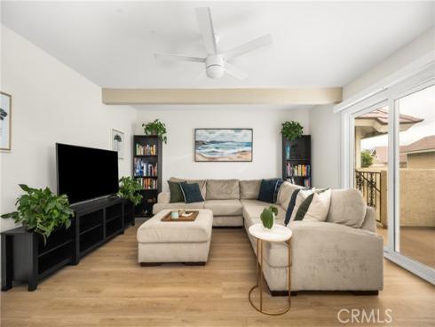 16 Oval , Irvine, CA