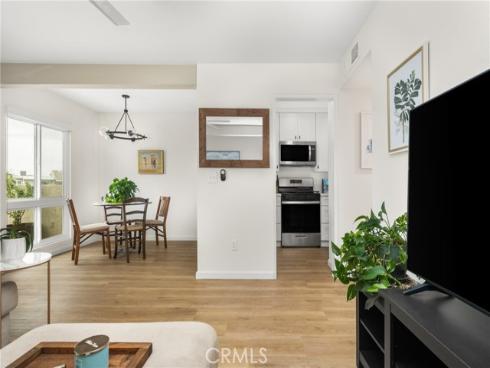 16 Oval , Irvine, CA