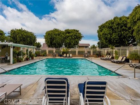 16 Oval , Irvine, CA