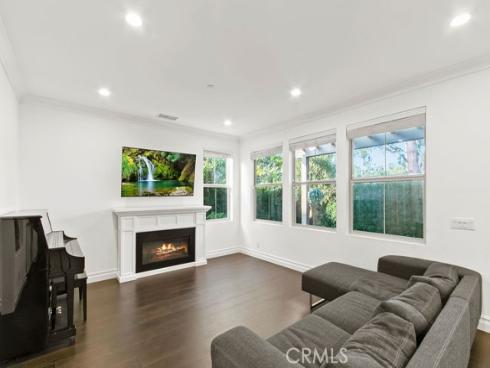 120 Gemstone , Irvine, CA