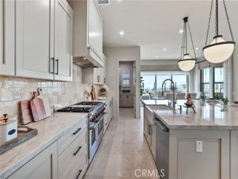 139 Oakstone , Irvine, CA