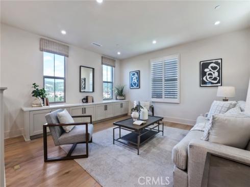 139 Oakstone , Irvine, CA