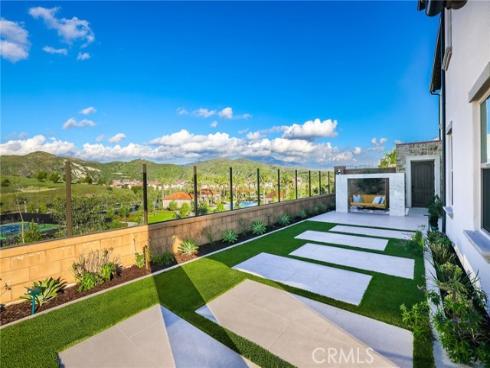 139 Oakstone , Irvine, CA