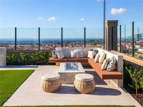 139 Oakstone , Irvine, CA