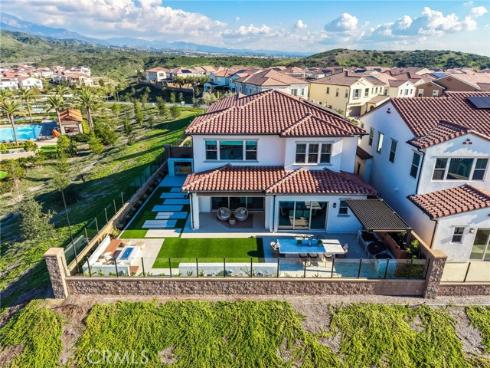 139 Oakstone , Irvine, CA