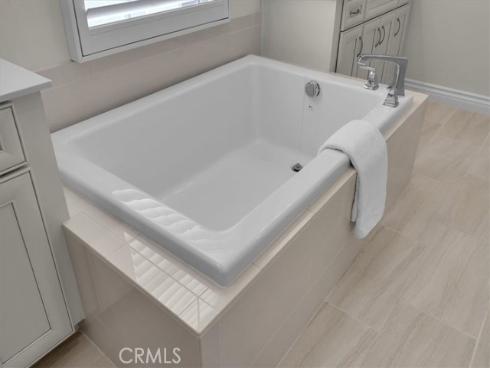 106 Cordial , Irvine, CA