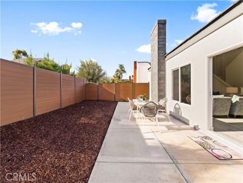 39 Cape Cod , Irvine, CA