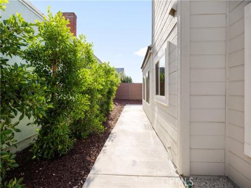 39 Cape Cod , Irvine, CA