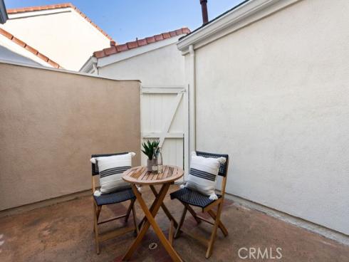 112 Oxford 42 , Irvine, CA