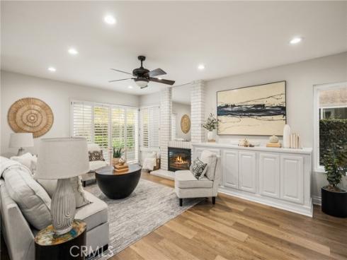 4 Abeto , Irvine, CA