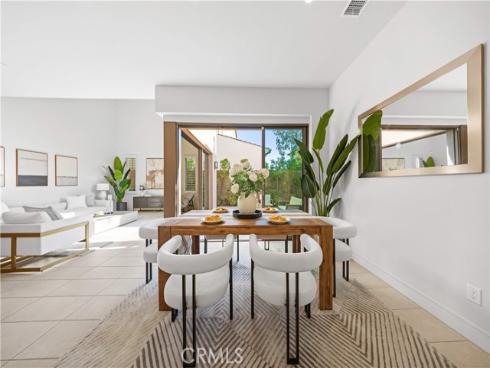 111 Winnett , Irvine, CA