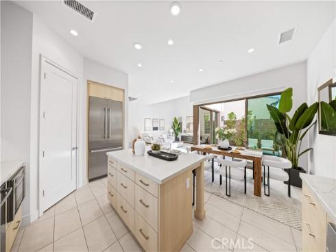 111 Winnett , Irvine, CA