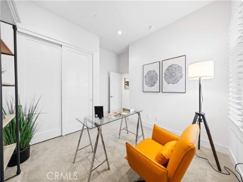 111 Winnett , Irvine, CA