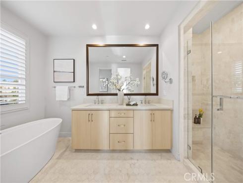 111 Winnett , Irvine, CA