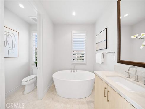 111 Winnett , Irvine, CA