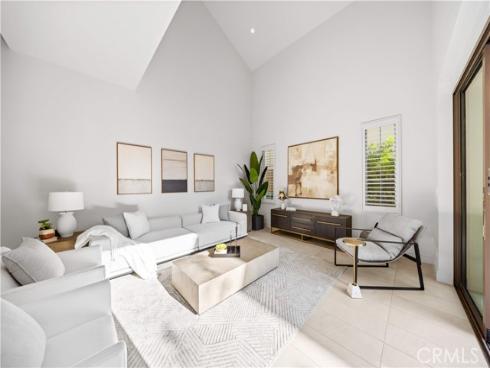 111 Winnett , Irvine, CA