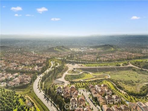 111 Winnett , Irvine, CA